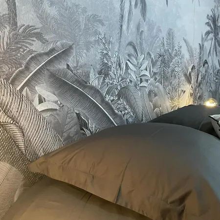 Une Nuit Chez Louis Lejlighed *